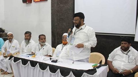 கூட்டத்தில் பேசும் ஜவாஹிருல்லா | கோப்புப் படம்.