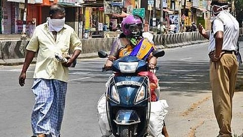 ஊரடங்கில் பறிமுதல் செய்த வாகனங்களை திருப்பி ஒப்படைக்க போலீஸ் நடவடிக்கை