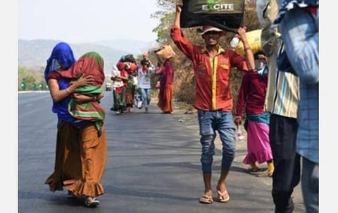வேலையைப் பறித்துச்செல்லக் காத்திருக்கும் கரோனா