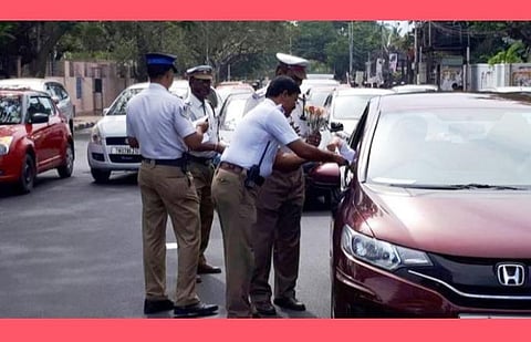 சென்னையில் கடுமையாகும் ஊரடங்கு: ஒரே நாளில் அதிக வழக்குகள், வாகனங்கள் பறிமுதல்