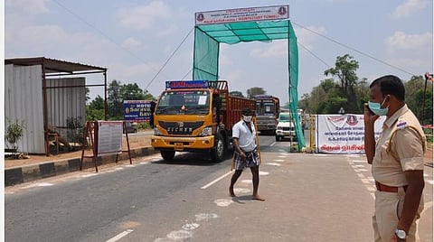 'கரோனா கார்' ஏற்படுத்திய களேபரம்!- கேரள - தமிழக எல்லையில் துரத்தப்படும் வாகனங்கள்