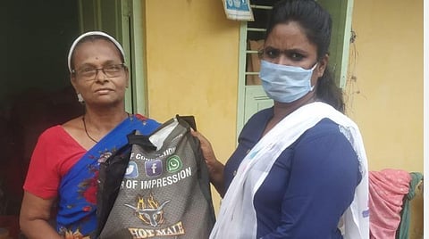 உணவுக்கே கஷ்டப்பட்ட பெண்ணுக்கு உடனடி நிவாரணம்: வாட்ஸ் அப் தகவலைக் கவனமெடுத்த கனிமொழி எம்.பி.