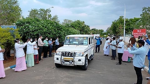 கரோனா பாதிப்பு இல்லாத மாவட்டமாக மாறியது தேனி: மக்கள் விழிப்புடன் இருந்தால் இதே நிலை தொடரும் என மருத்துவர்கள் தகவல்