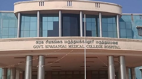 மதுபோதையால் விபத்து, மோதலால் ஒரே நாளில் 42 பேர் காயம்; ஒருவர் இறப்பு: சிவகங்கை மருத்துவமனையில் குவிந்ததால் மருத்துவர்கள் சிரமம்