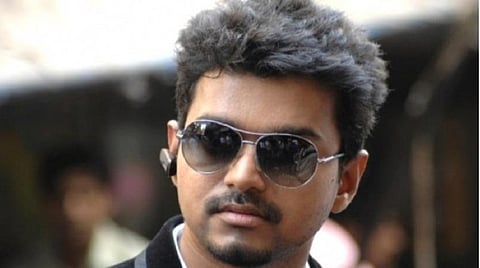 'துப்பாக்கி 2' வதந்தி: முற்றுப்புள்ளி வைத்த சந்தோஷ் சிவன்