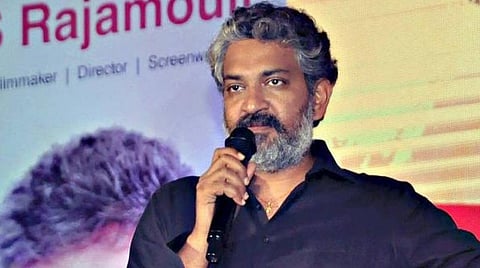 கடவுளே இல்லை எனச் சொல்ல மாட்டேன்: இயக்குநர் ராஜமெளலி