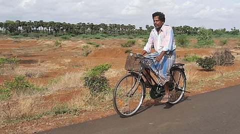 120 கி.மீ. சைக்கிளில் பயணித்த கருப்பையா