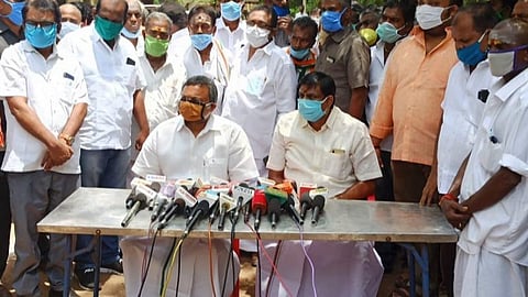 ஆன்லைனில் மது விற்பனையைத் தொடரலாம்: கார்த்தி சிதம்பரம் எம்.பி கருத்து
