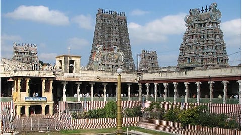 மீனாட்சியம்மன் கோயிலில் சமூக இடைவெளியுடன் விரைவில் சாமிதரிசனத்திற்கு ஏற்பாடு: வி.வி.ராஜன் செல்லப்பா எம்எல்ஏ தகவல்