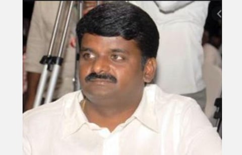 பிற மாநிலங்களிலிருந்து வருபவர்கள் நோய்த்தொற்றுடன் வருவது சவாலாக உள்ளது: அமைச்சர் விஜயபாஸ்கர்