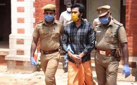 வெளிநாட்டில் இருக்கும் காசியின் நண்பரை கைது செய்ய விமான நிலையங்களுக்கு நோட்டீஸ்