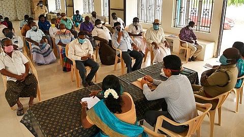 மூன்று மாதங்களுக்குப் பிறகு கடலுக்குச் செல்லும் தூத்துக்குடி விசைப்படகு மீனவர்கள்: ஜூன் 1 முதல் சுழற்சி முறையில் செல்ல முடிவு