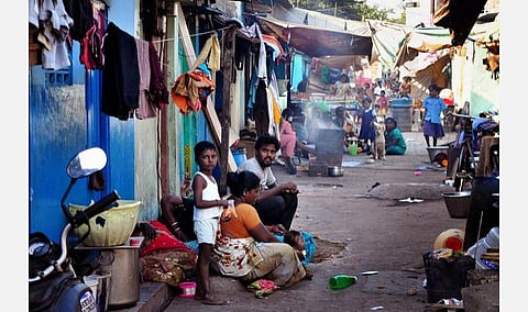 குடிசைப்பகுதிகளில் தீவிர சோதனை; 7 நாள் அரசு முகாமில் தனிமைப்படுத்தல், ரூ.1000 நிவாரணம்: சென்னைக்கான சிறப்பு நடவடிக்கைகள்
