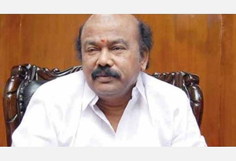 கரோனாவால் விலகியிருக்கச் சொன்னால் ஸ்டாலின் ‘ஒன்றிணைவோம் வா’ என்கிறார்: மதுரை முன்னாள் மேயர் குற்றச்சாட்டு