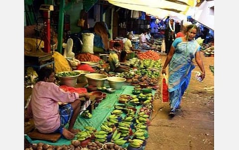 திருச்சி காந்தி மார்க்கெட் விவகாரத்தில் இரு வேறு நிலைப்பாட்டில் வியாபாரிகள்