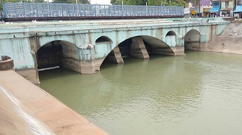 கீழணையில் இருந்து வீராணம் ஏரிக்கு தண்ணீர் திறப்பு