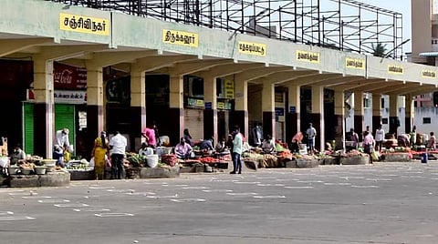 புதிய பேருந்து நிலையத்திற்கு மாற்றப்பட்ட காய்கறி மார்க்கெட்