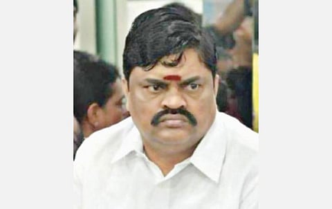 கரோனாவை அரசுதான் தோற்றுவித்ததுபோல் அறிக்கை விடுவதை ஸ்டாலின் நிறுத்த வேண்டும்: முதல்வர் மீதான அவதூறுக்கு அமைச்சர் ராஜேந்திரபாலாஜி கண்டனம்