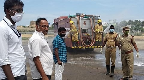 குமரியில் ஒரே நாளில் 50-க்கும் மேற்பட்டோருக்கு கரோனா பாதிப்பு: சமூகப்பரவல் அச்சத்தால் சின்னமுட்டம் துறைமுகம் மூடல்- முழு ஊரடங்கை அமல்படுத்த பரிசீலனை