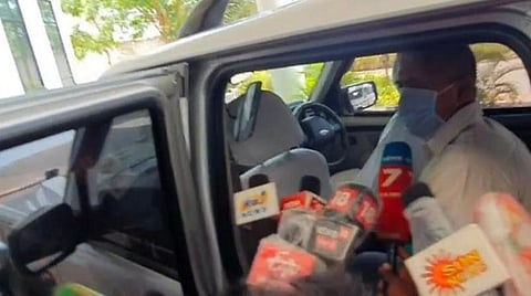 சாத்தான்குளம் தந்தை, மகன் மரணம் வழக்கு; சிபிசிஐடி குழுவினர் நேரில் ஆய்வு: கொலை வழக்குப் பதிவு குறித்து விசாரணைக்குப் பின்னரே முடிவு- ஐஜி தகவல்