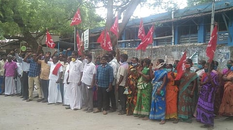 விவசாயக் கூலித் தொழிலாளர்கள் போராட்டம்.