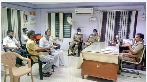 வர்த்தகர்கள் - காவலர்கள் கலந்தாய்வுக் கூட்டம்; சாத்தான்குளம் சம்பவத்தை அடுத்து குடந்தை டிஎஸ்பி ஏற்பாடு