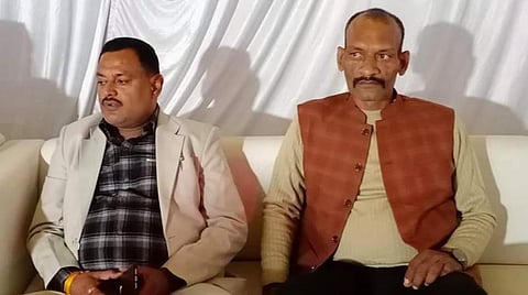 விகாஸ் துபேயுடன் ராம்விலாஸ் திரிவேதி