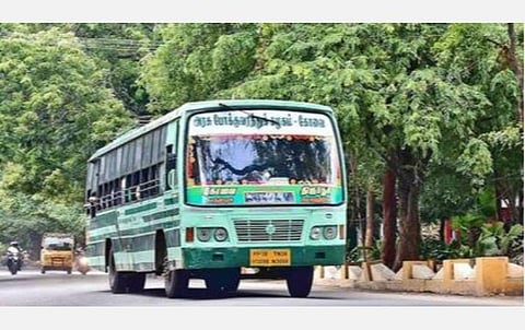 அடுத்த மாதத்தில் ரயில், பேருந்துகளை இயக்கலாம்