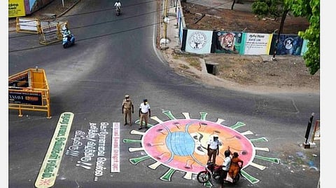 இன்ஸ்பெக்டர் உட்பட 4 பேர் மரணம்: தென்காசி அருகே 4 காவல் நிலையங்கள் மூடல்