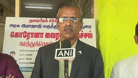 3 பேர் குழு பரிந்துரை செய்தால் மட்டுமே கரோனா பணியில் மருத்துவர்களுக்கு விலக்கு: மதுரை அரசு மருத்துவமனையில் புதிய நடைமுறை