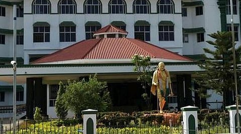 தமிழகத்தில் நிலத்தடி நீர் மட்டத்தை பாதுகாக்கும் சட்டம் எப்போது நிறைவேற்றப்படும்?- தமிழக அரசு தெரிவிக்க உயர் நீதிமன்றம் உத்தரவு