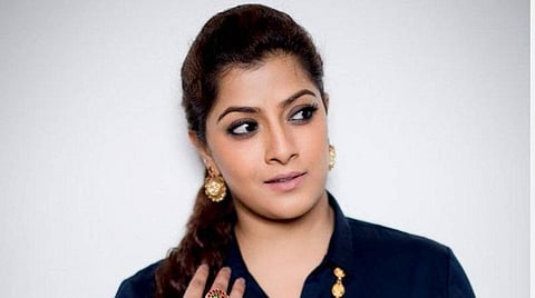 கதை தான் ஹீரோ: வரலட்சுமி சரத்குமார்