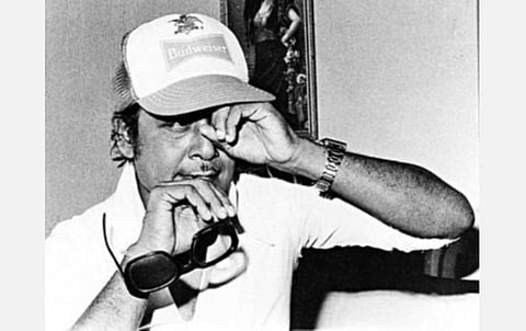 முக்கோணக் காதல் கதைகளின் மன்னன்