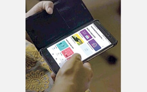 போட்டி தேர்வுகளுக்கு தயாராக தமிழில் ‘என்ட்ரி’ இ-கற்றல் செயலி