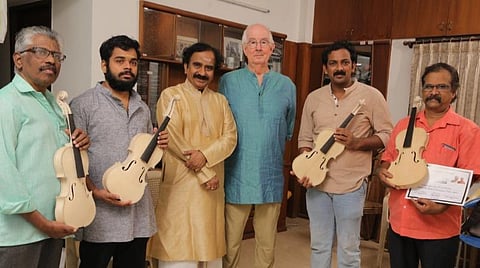 இந்தியாவுக்கு லால்குடி அறக்கட்டளையின் கொடை: உலகத் தரத்தில் வயலின் உருவாக்கும் கலைஞர்கள்!