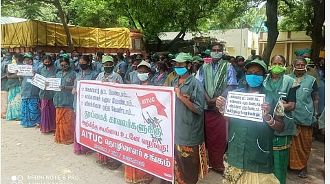 அறிவித்தபடி ஊதிய உயர்வு வேண்டும்! - அரசுக்குக் கோரிக்கை வைக்கும் தூய்மைப் பணியாளர்கள்