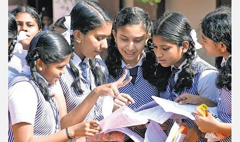 பிளஸ் 2 மதிப்பெண் பட்டியல் இன்று வெளியீடு; மறுகூட்டலுக்கு இன்று முதல் விண்ணப்பிக்கலாம்