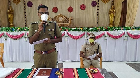 கோவில்பட்டியில் நடந்த கலந்தாய்வு கூட்டத்தில் மாவட்ட காவல் கண்காணிப்பாளர் ஜெயக்குமார் பேசினார்.