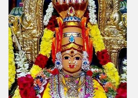 வரலக்ஷ்மி விரதம் ஸ்பெஷல் : அருளும் பொருளும் தருவாள்; வீட்டுக்கே வருவாள்!
