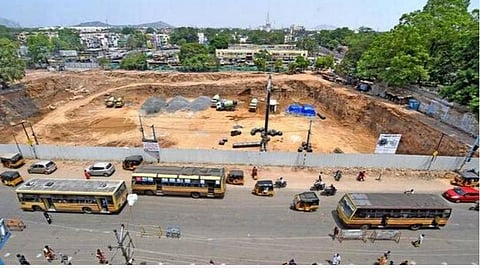 ‘பஸ்போர்ட்’டைக் கோட்டை விட்டதா மதுரை?- அறிவிப்புடன் நிற்கும் பிரம்மாண்ட ஹைடெக் பஸ்நிலையத் திட்டம்