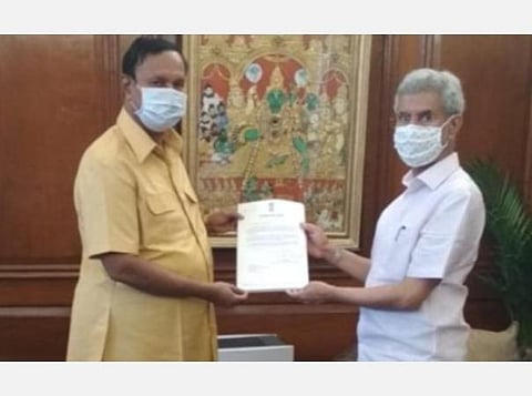 3, 4 நாட்களில் தமிழக மாணவர்கள் உடல் சொந்த ஊர் அனுப்பி வைக்கப்படும்: டி.ஆர்.பாலுவுக்கு ரஷ்யாவில் உள்ள இந்திய தூதரகம் பதில்
