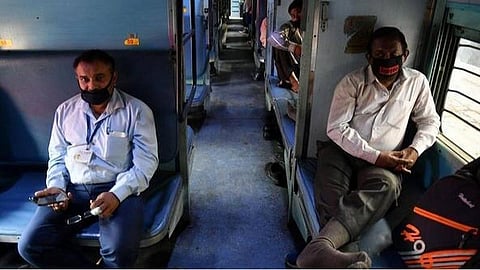 தென்மாவட்டத்தில் குறிப்பிட்ட ரயில்களின் வேகம் அதிகரிக்க நடவடிக்கை: ஊரடங்கைப் பயன்படுத்தி சோதனை ஓட்டம்