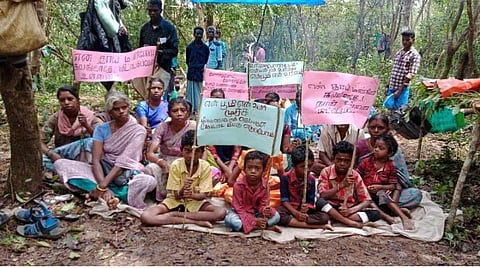 எங்கள் மண்ணை நாங்களே மீட்டுக்கொள்கிறோம்!- சுதந்திர தினத்தில் வனத்திற்குள் குடியேறிய காடர் பழங்குடிகள்