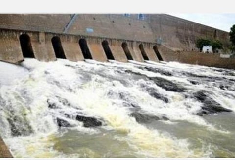 மேட்டூர் அணையில் கிழக்கு, மேற்கு கால்வாய்ப் பாசனத்துக்கு நீர் திறப்பு: 45 ஆயிரம் ஏக்கர் பாசன வசதி பெற வாய்ப்பு