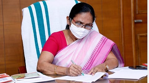 கேரளாவில் இன்று 1,725 பேருக்குப் புதிதாகக் கரோனா: சுகாதாரத்துறை அமைச்சர் ஷைலஜா தகவல்