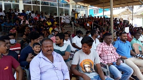 தேங்காய்பட்டணம் துறைமுகத்திற்கு மாற்றுப்பாதை கோரி மீனவர்கள் 2-வது நாளாக உண்ணாவிரதம்