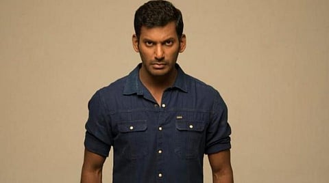 நடிகர் விஷால் பிறந்த நாள் ஸ்பெஷல்: திரையிலும் திரைக்கு வெளியிலும் வெற்றி நாயகன்!
