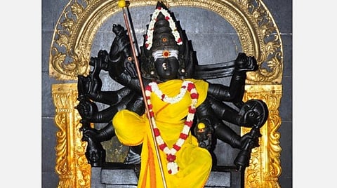 ராகு - கேது பெயர்ச்சி ; மகர ராசி அன்பர்களே! வீடு வாங்குவீர்கள்; கடன் அடைப்பீர்கள்; வியாபார விருத்தி; தொழிலில் மேன்மை; சேமிப்பீர்கள்!