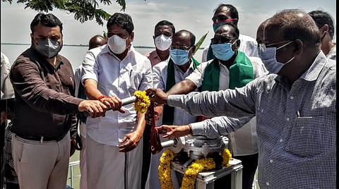 கீழணை, வீராணம் ஏரியில் இருந்து பாசனத்துக்குத் தண்ணீர் திறப்பு: 1.31 லட்சம் ஏக்கர் நிலங்கள் பாசனம் பெறும்