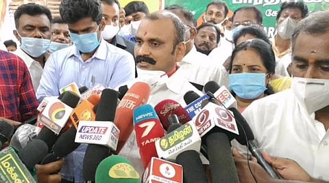 மாவட்ட அலுவலகம் திறக்க 200 பேருடன் ஊர்வலம்: பாஜக தலைவர் முருகன் மீது 2 காவல் நிலையங்களில் வழக்குப் பதிவு